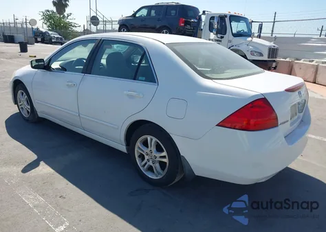2006 Honda Accord 2.4 Se z USA, uszkodzony, nr VIN 1HGCM56336A097764